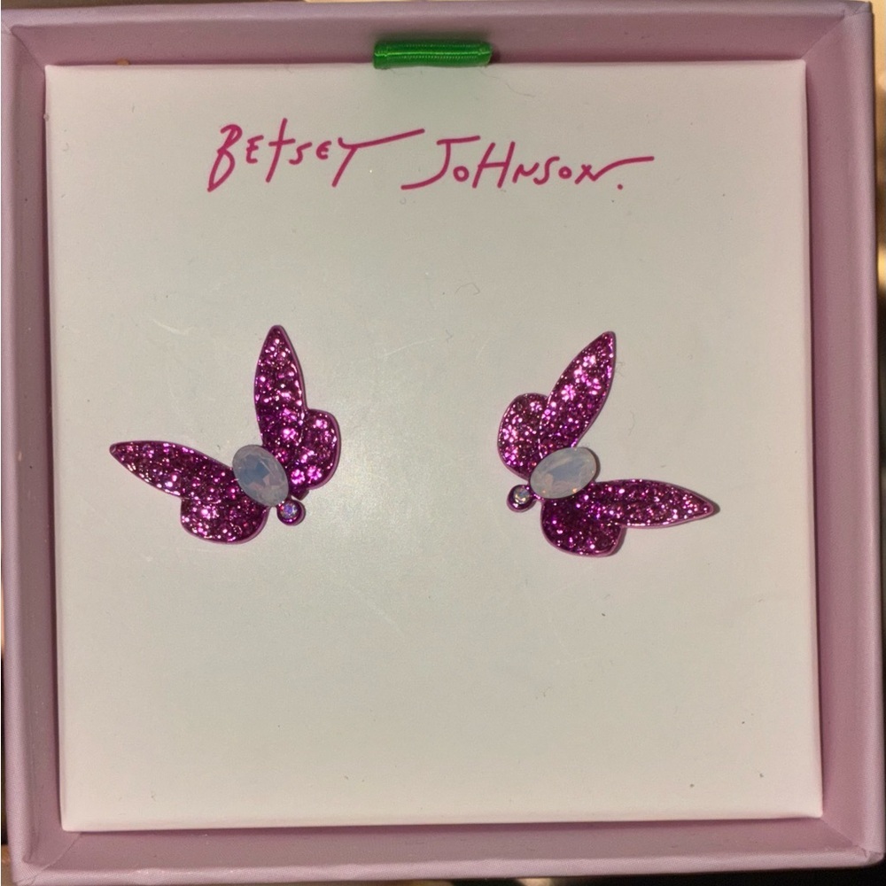 BETSEY JOHNSON Iridescent Aurora Borealis Crystal Center Butterfly Earrings NWT